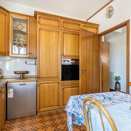 Desenzano Apartamento *