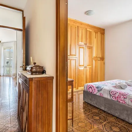 Desenzano Apartment