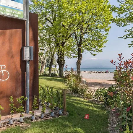 Desenzano شقة *